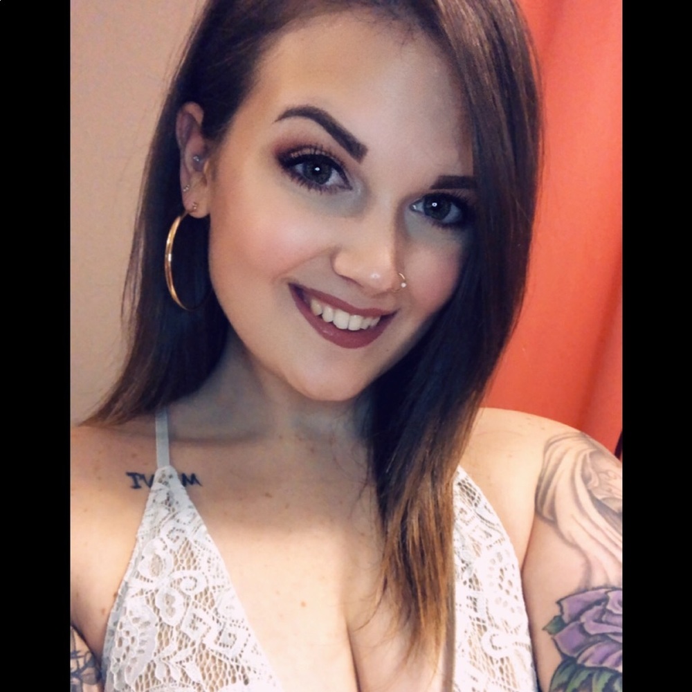 Meet your Posher, Tiffany